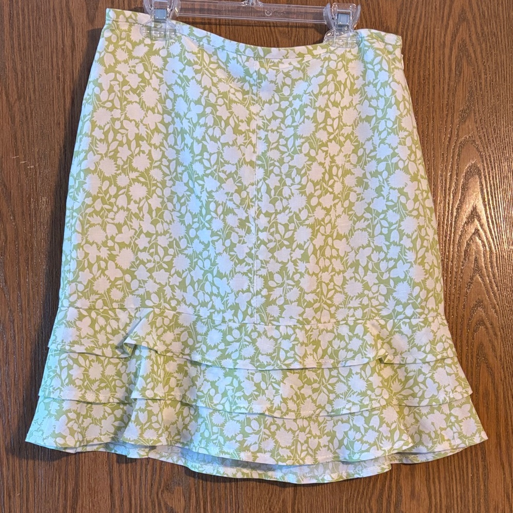 LOFT Green and White Floral A-Line Skirt